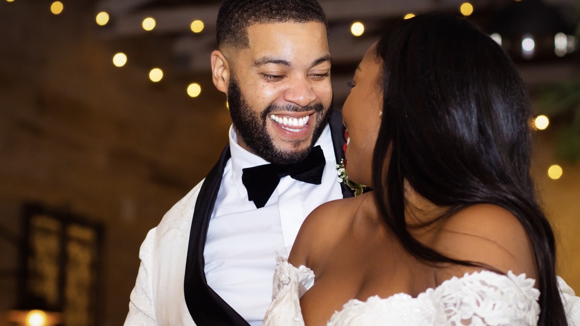 Jasmine and Brian: A Sentimental Juneteenth Wedding Desktop Image