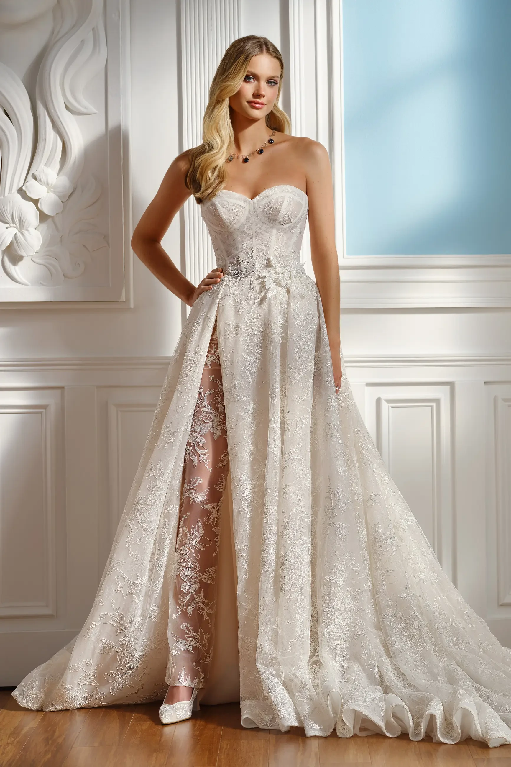 MT6026 Sloan $1 autoplay loop mute thumbnail