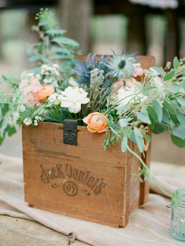18 Non Mason Jar Rustic Wedding Centerpieces You've Got To See! ~ we ❤ this! moncheribridals.com