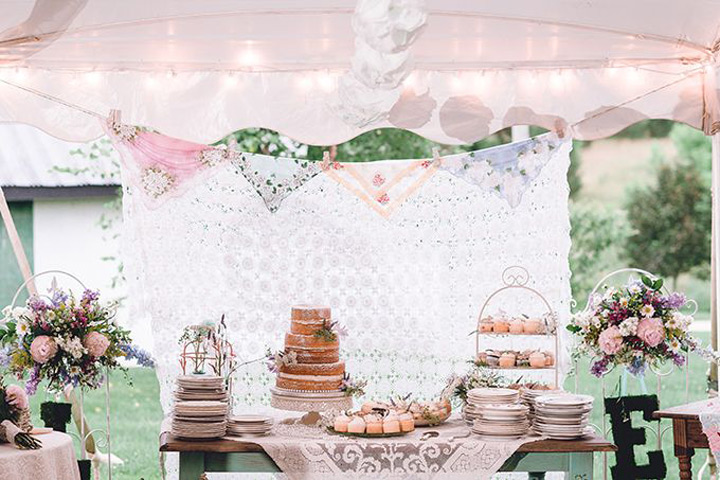 Rock'n Rustic Wedding Dessert Tables & Displays ~ we ❤ this! moncheribridals.com