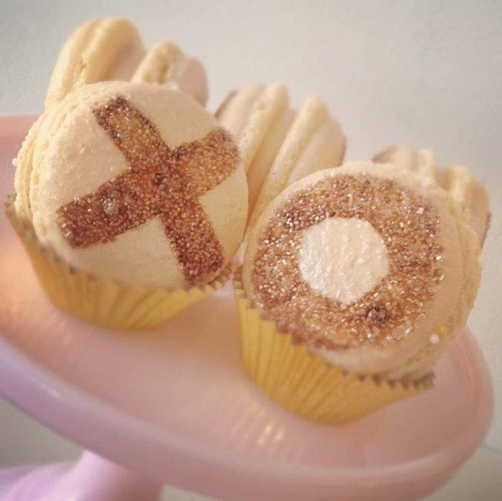 Sparkle On with Edible Glitter for your Wedding Reception ~ we ❤ this! moncheribridals.com