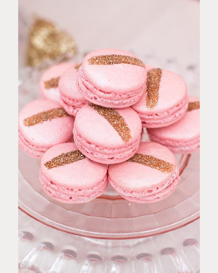 Sparkle On with Edible Glitter for your Wedding Reception ~ we ❤ this! moncheribridals.com