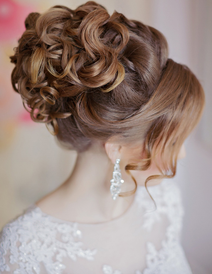 Drop Dead Gorgeous Curly Wedding Updos