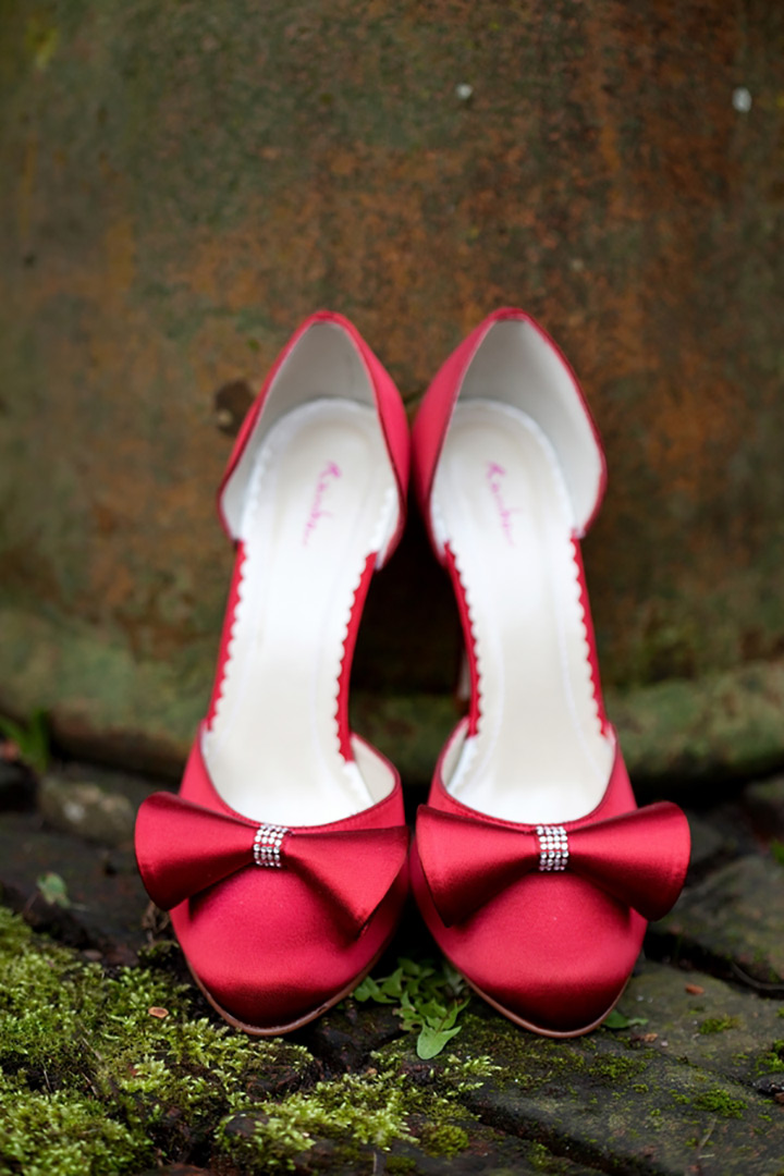  ~  we ❤ this! moncheribridals.com