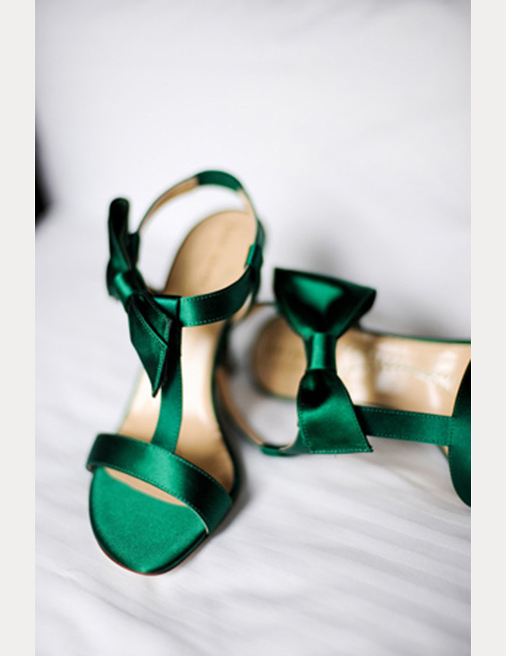  ~  we ❤ this! moncheribridals.com