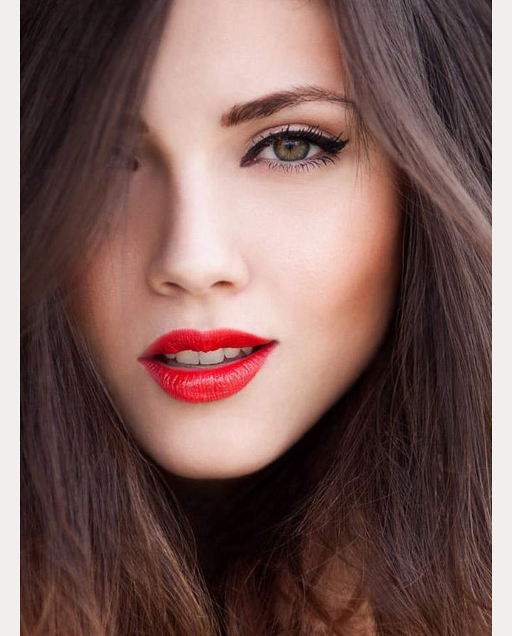 bright red lipstick ~ we ❤ this! moncheribridals.com
