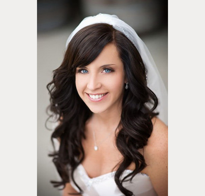 bride with bangs ~ we ❤ this! moncheribridals.com