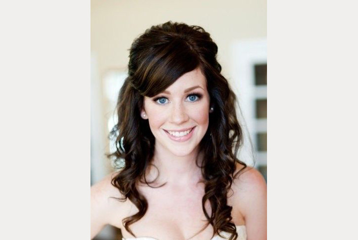 bride with bangs ~ we ❤ this! moncheribridals.com