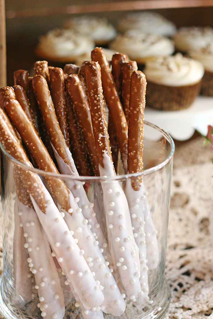 Vintage Wedding Dessert Table by Glorious Treats ~ we ❤ this! moncheribridals.com