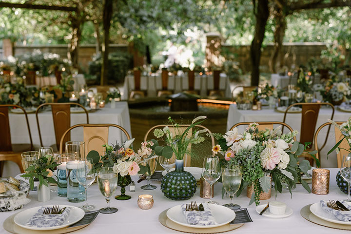 Wedding Flowers Of Cream & Green With A Touch Of Peach 
