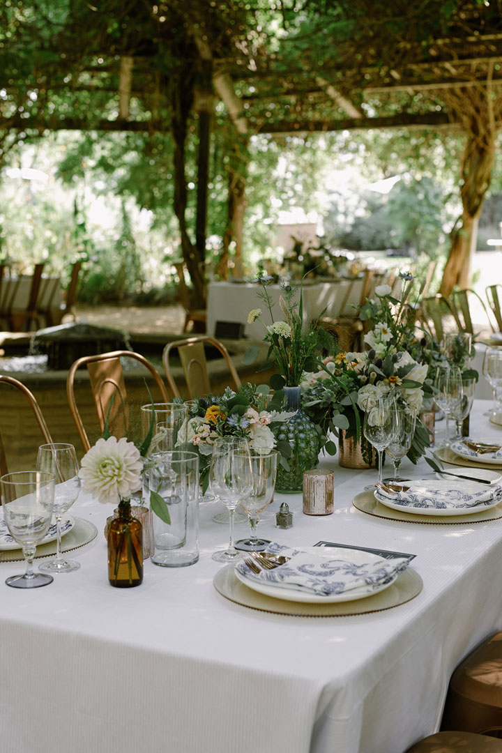 Wedding Flowers Of Cream & Green With A Touch Of Peach 