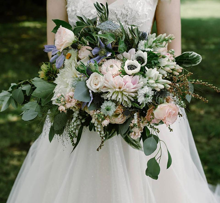 Wedding Flowers Of Cream & Green With A Touch Of Peach 