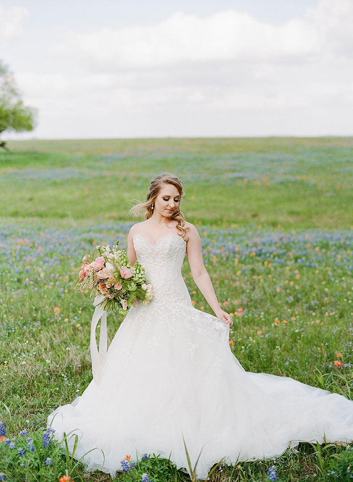 Love & Lace Bridal Boutique's Styled Shoot Featuring "Aurelia" & "Marquesa"