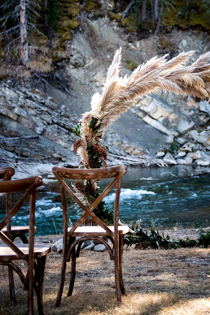 Pampas Grass Circular Ceremony Arbor Frames The Rocky Mountain River
