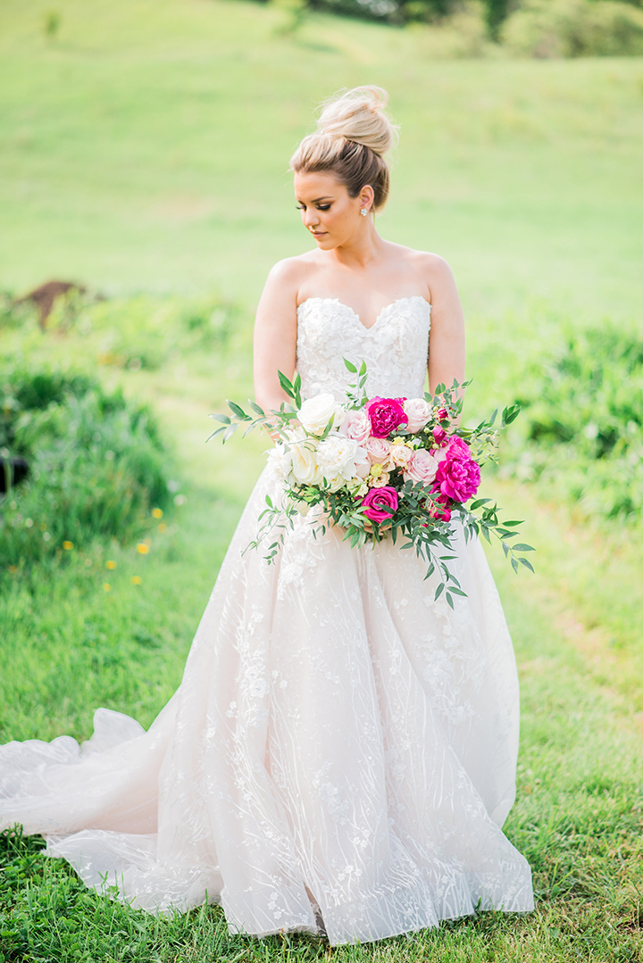 Bright & Bold Barn Styled Shoot Featuring Martin Thornburg "Coda"