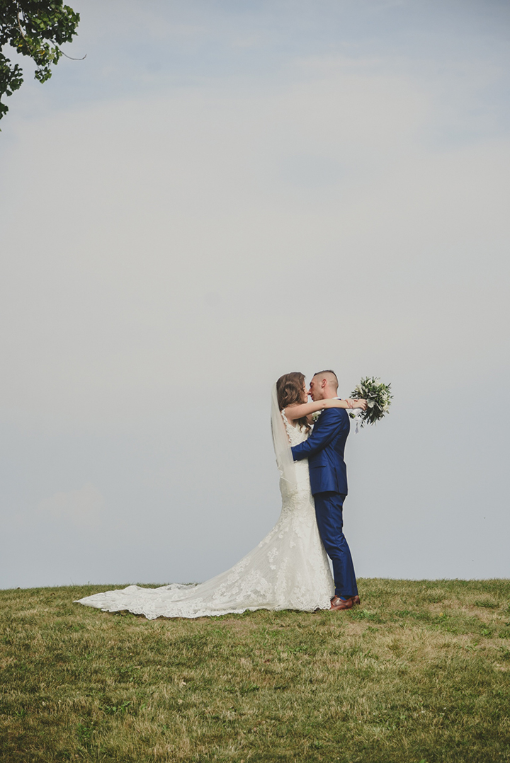 Glamorous Summer Bride In Martin Thornburg "Sonata"