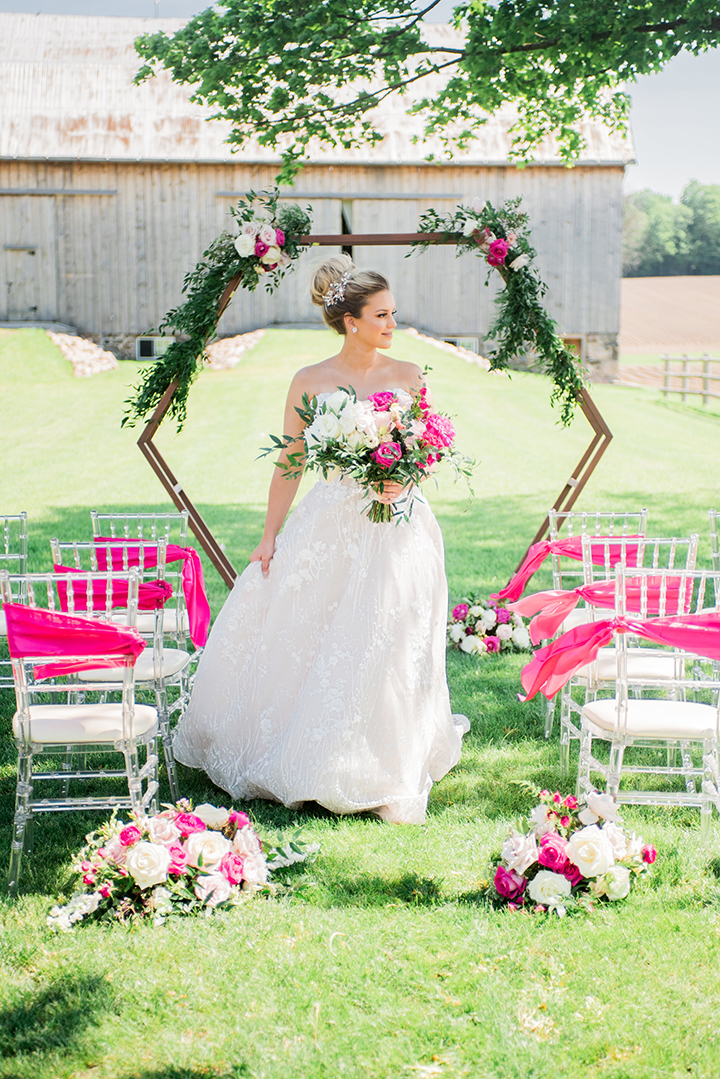 Bright & Bold Barn Styled Shoot Featuring Martin Thornburg "Coda"