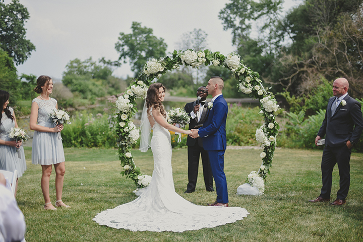 Glamorous Summer Bride In Martin Thornburg "Sonata"