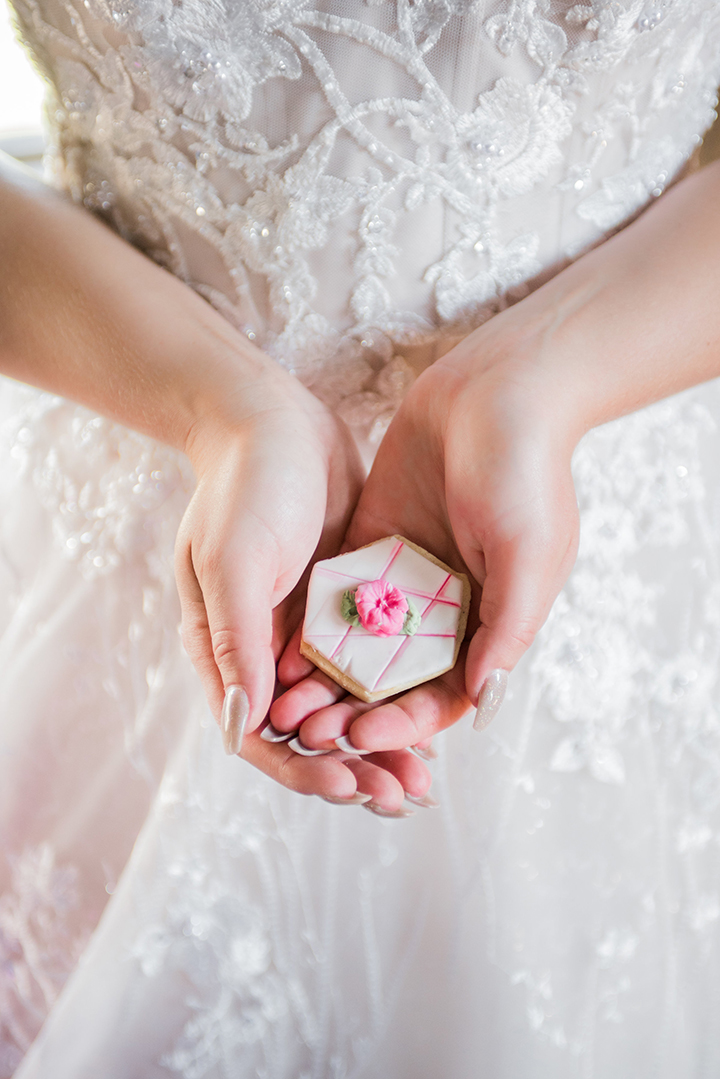 Bright & Bold Barn Styled Shoot Featuring Martin Thornburg "Coda"