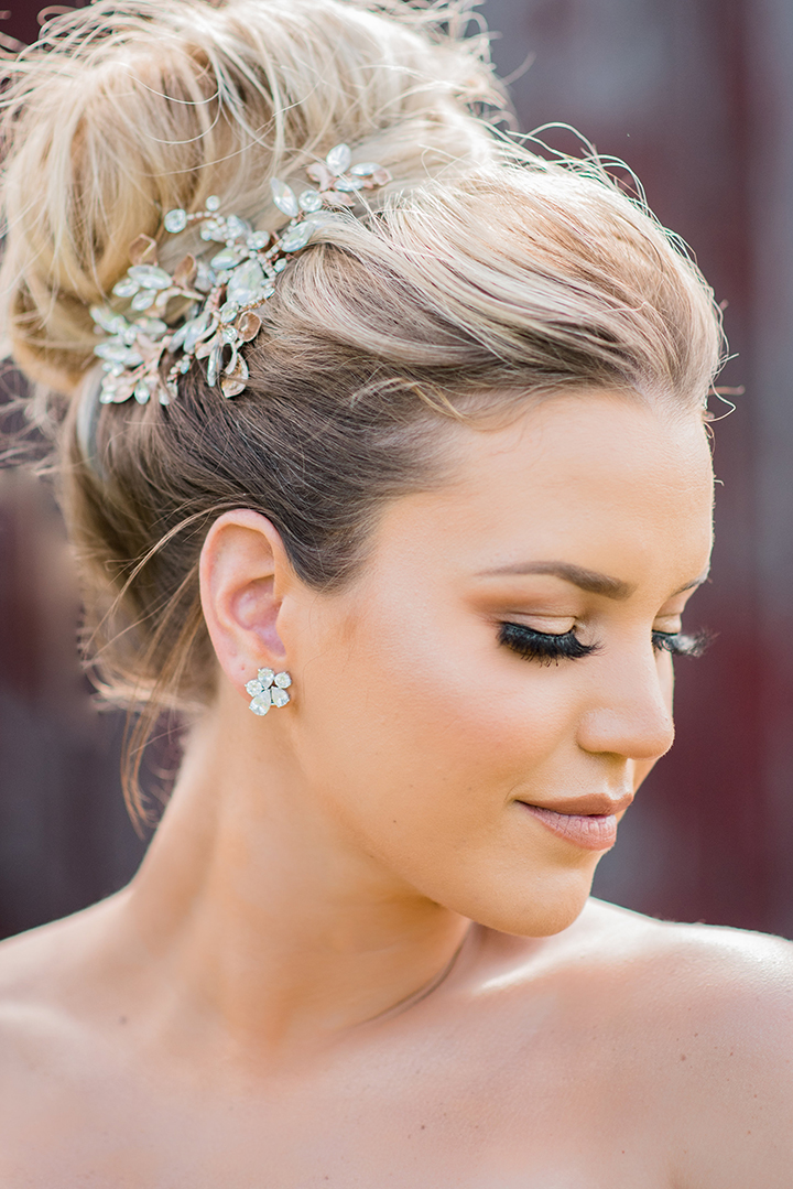 Bright & Bold Barn Styled Shoot Featuring Martin Thornburg "Coda"