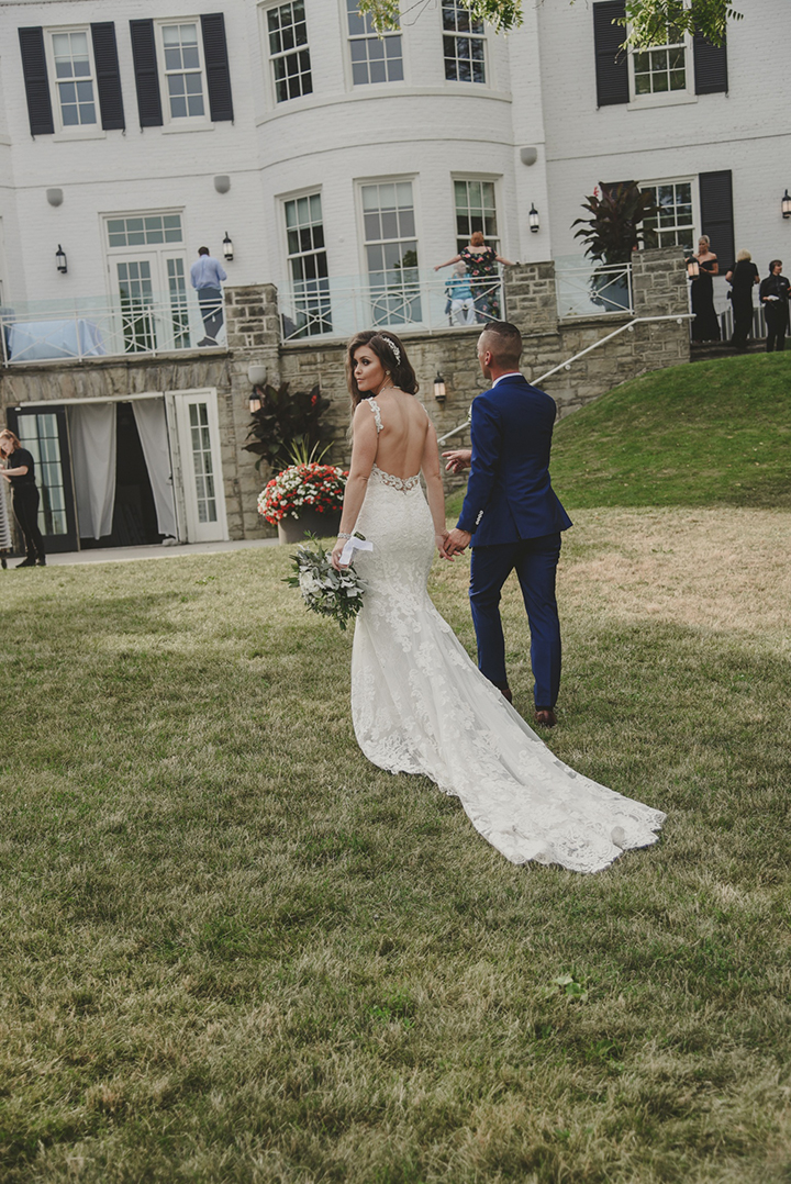 Glamorous Summer Bride In Martin Thornburg "Sonata"