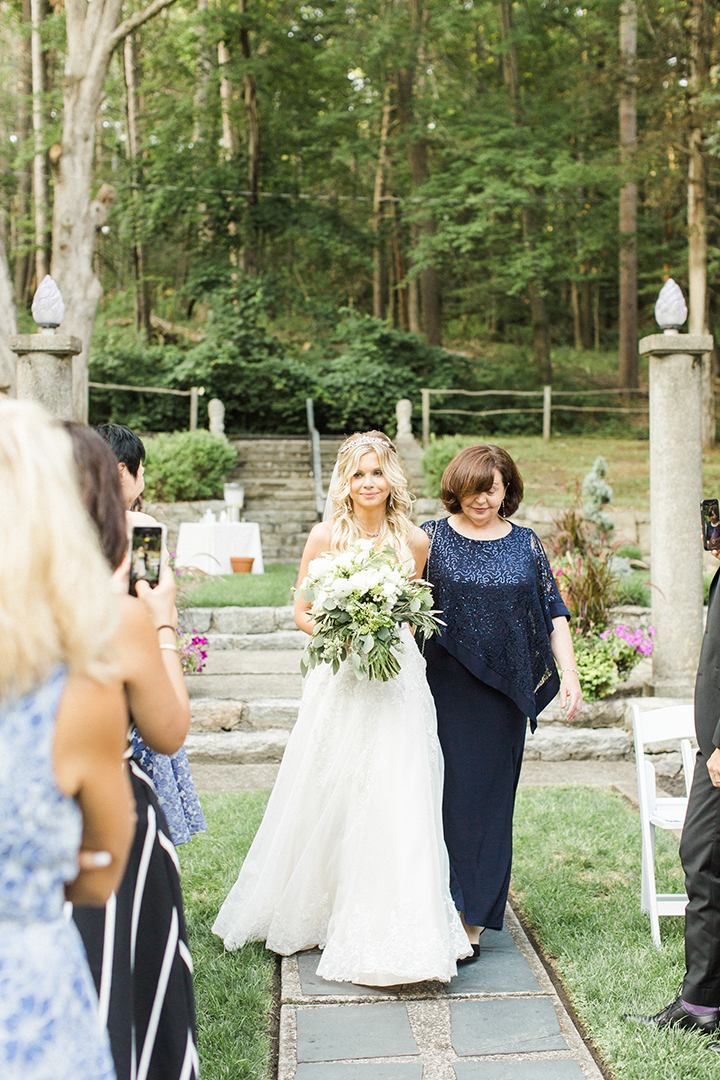 Sun-drenched July Wedding At Arrow Park
