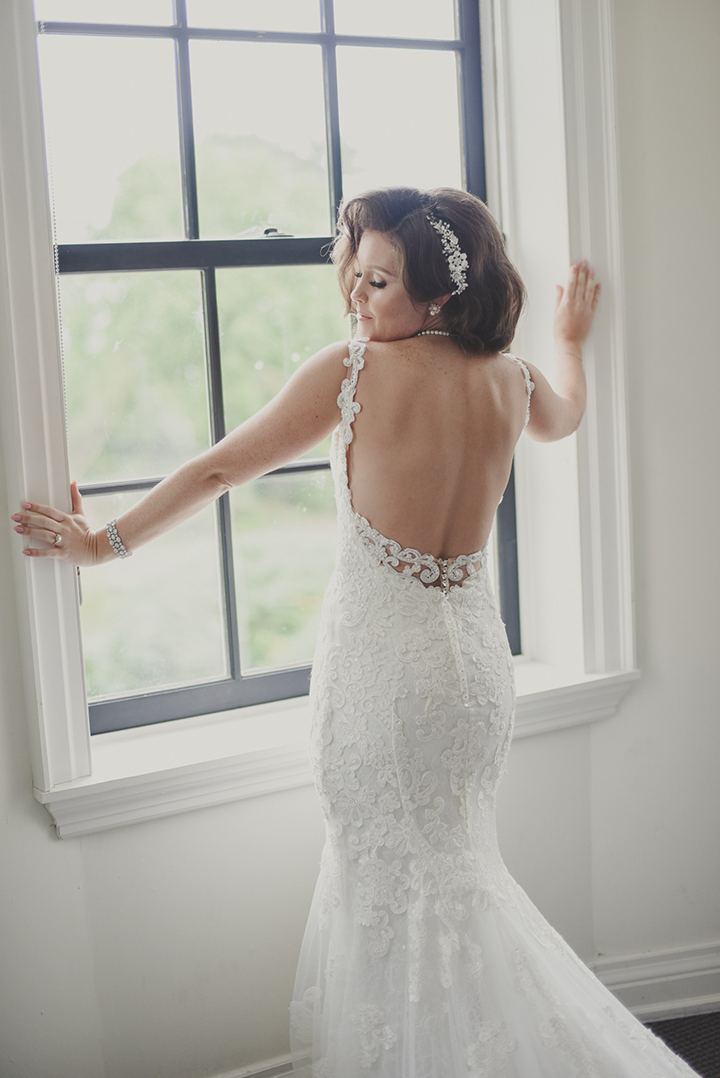 Glamorous Summer Bride In Martin Thornburg "Sonata"