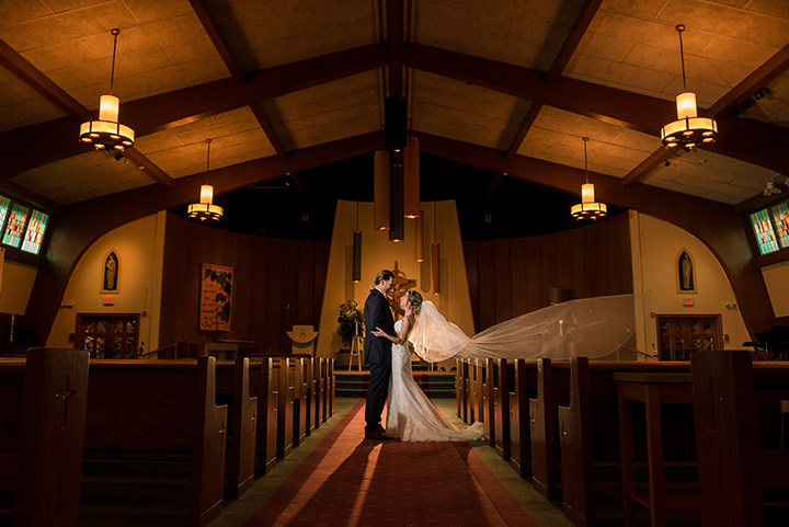 Rain Doesn't Put A Damper On This Late Summer Wedding