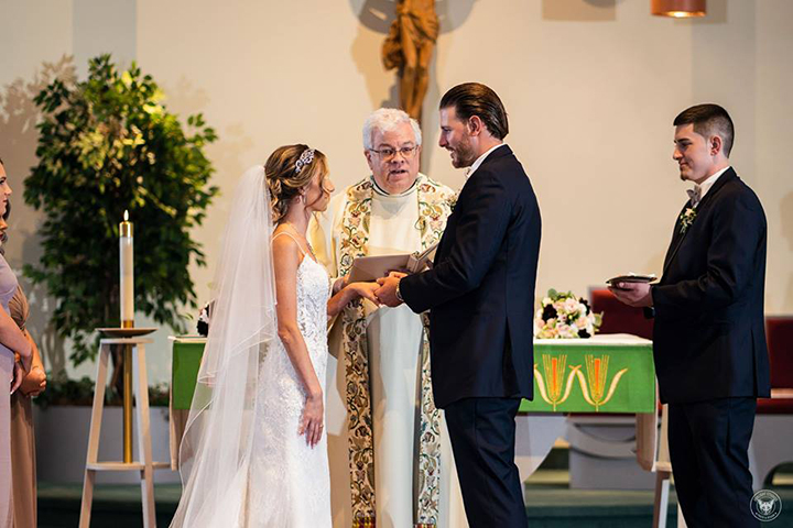 Rain Doesn't Put A Damper On This Late Summer Wedding