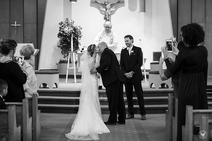 Rain Doesn't Put A Damper On This Late Summer Wedding
