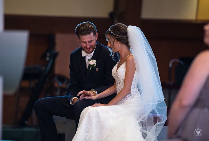 Rain Doesn't Put A Damper On This Late Summer Wedding