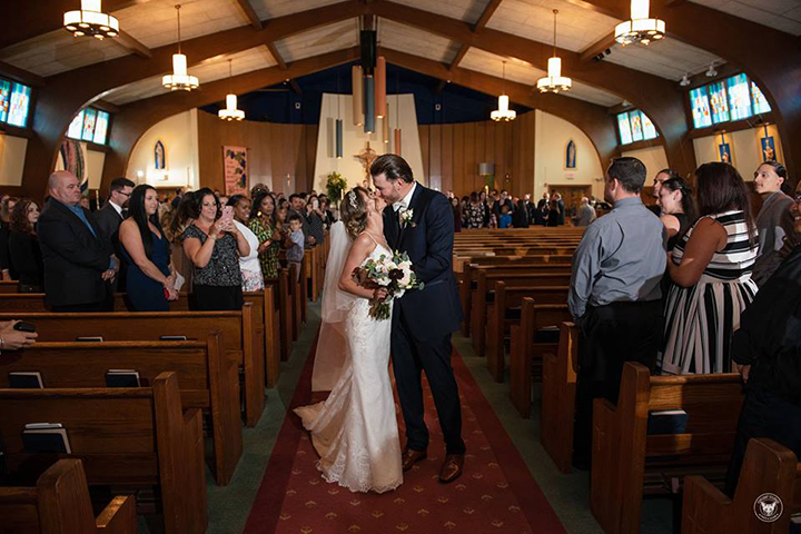 Rain Doesn't Put A Damper On This Late Summer Wedding
