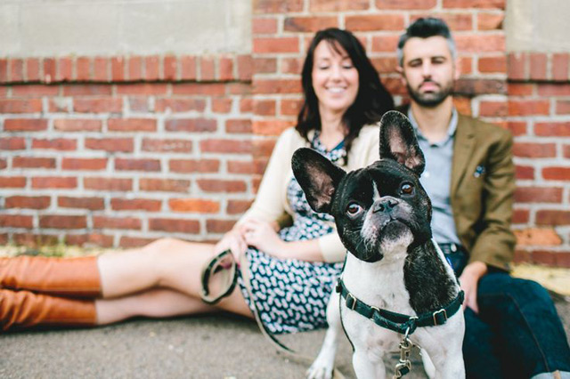 21 Oh So Adorable Engagement Photos with Dogs ~ we ♥ this! moncheribridals.com