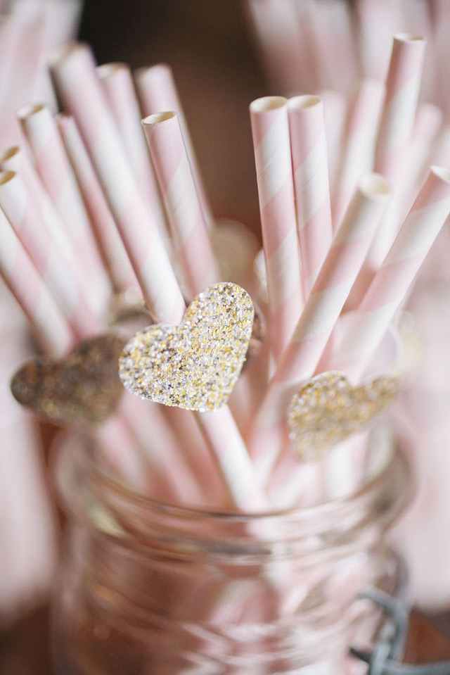  we ❤ this!  moncheribridals.com  #glitterweddingstraws