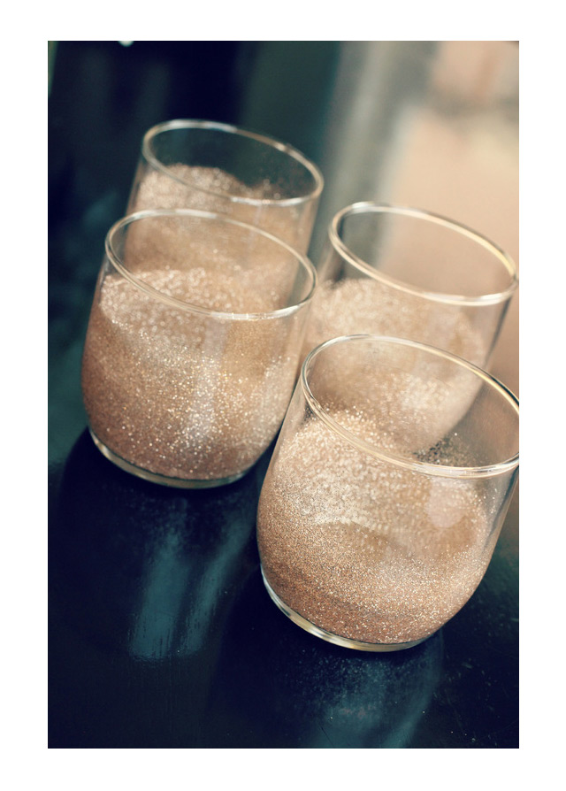 we ❤ this!  moncheribridals.com #glitterweddingvotives