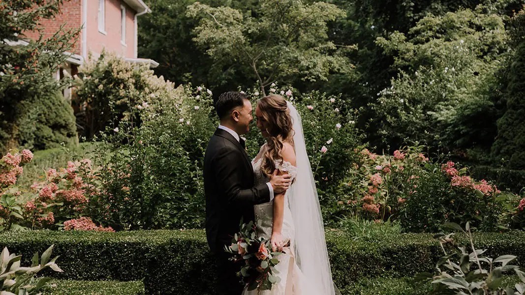 Paula and Jonathan: An Escape to the Italian Countryside Desktop Image