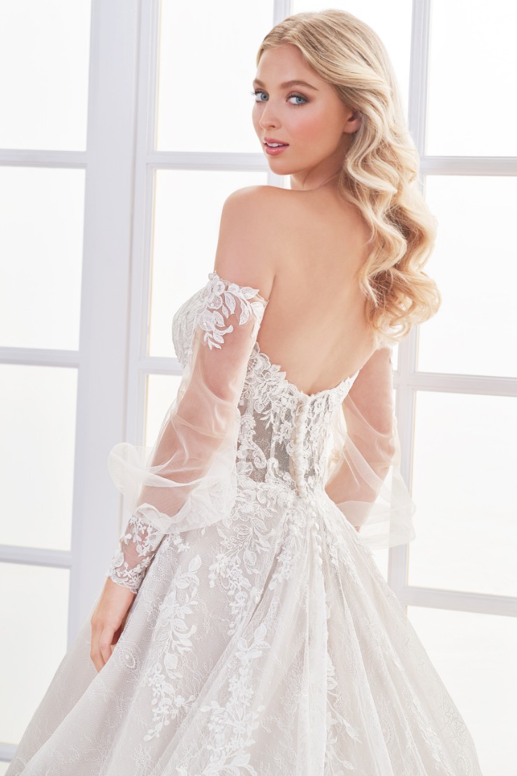 122244 Lucia #$4 picture