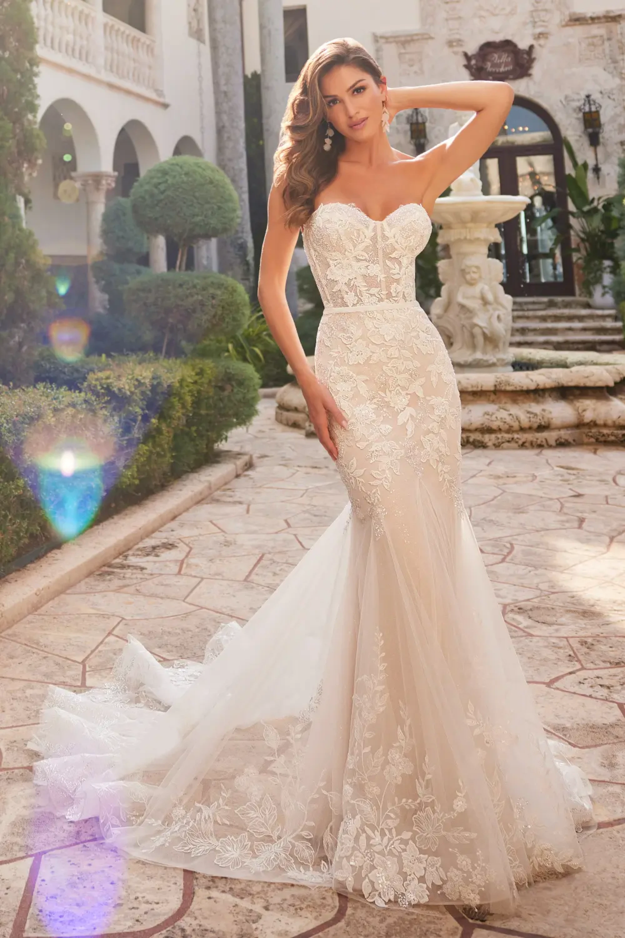 Brett: Strapless Floral Lace Trumpet Wedding Dress with Corset