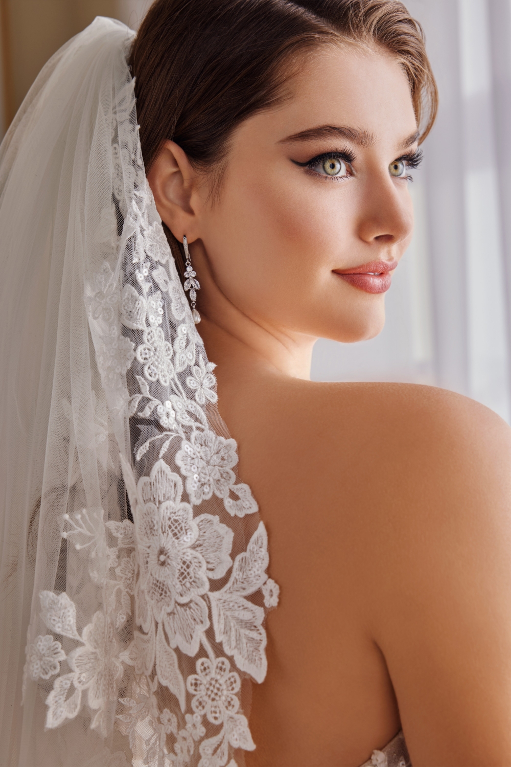 Mandolin: Strapless Tulle A-Line Wedding Dress with Detachable